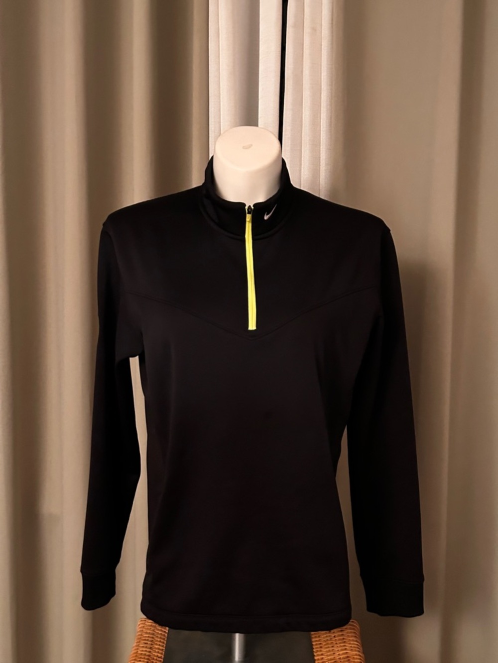 Vintage Nike Black 1/4 Zip Golf Pullover Size L Unisex